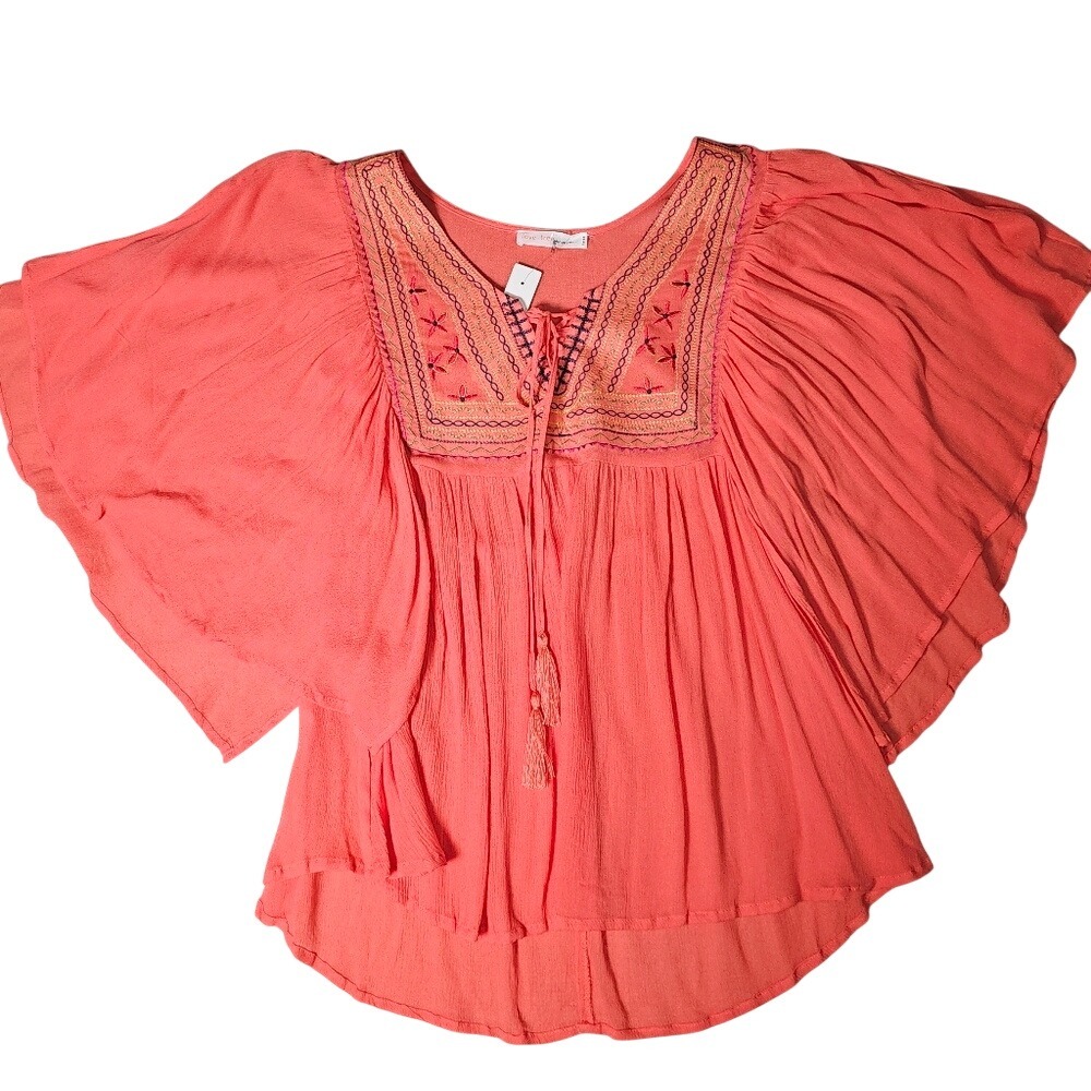 NWT Butterfly Sleeve, Embroidered, Flowy, 100% Rayon, Summer Blouse Top Lg